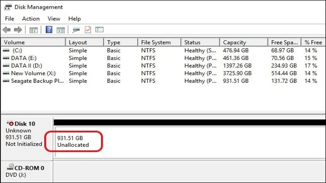 how to initialize ssd windows 11
